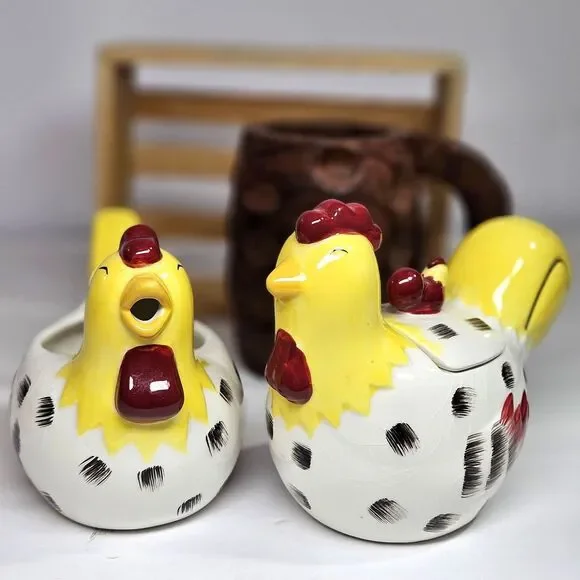 Vtg Country Roosters Creamer & Sugar Bowl Set by Chestnut Creek Chickens Yellow - Picture 2 of 12